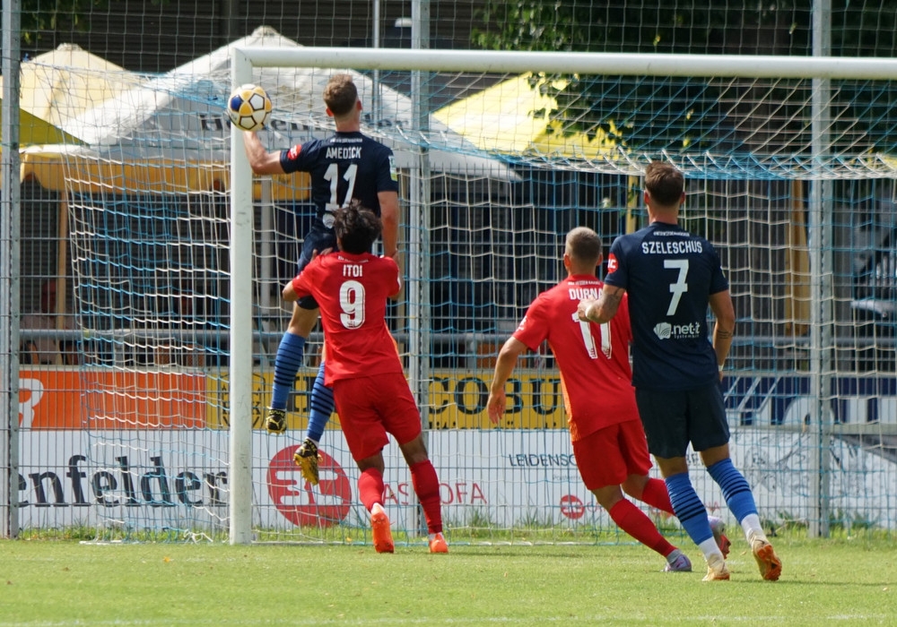 SC Wiedenbrück - KSV Hessen Kassel: Itoi, Durna