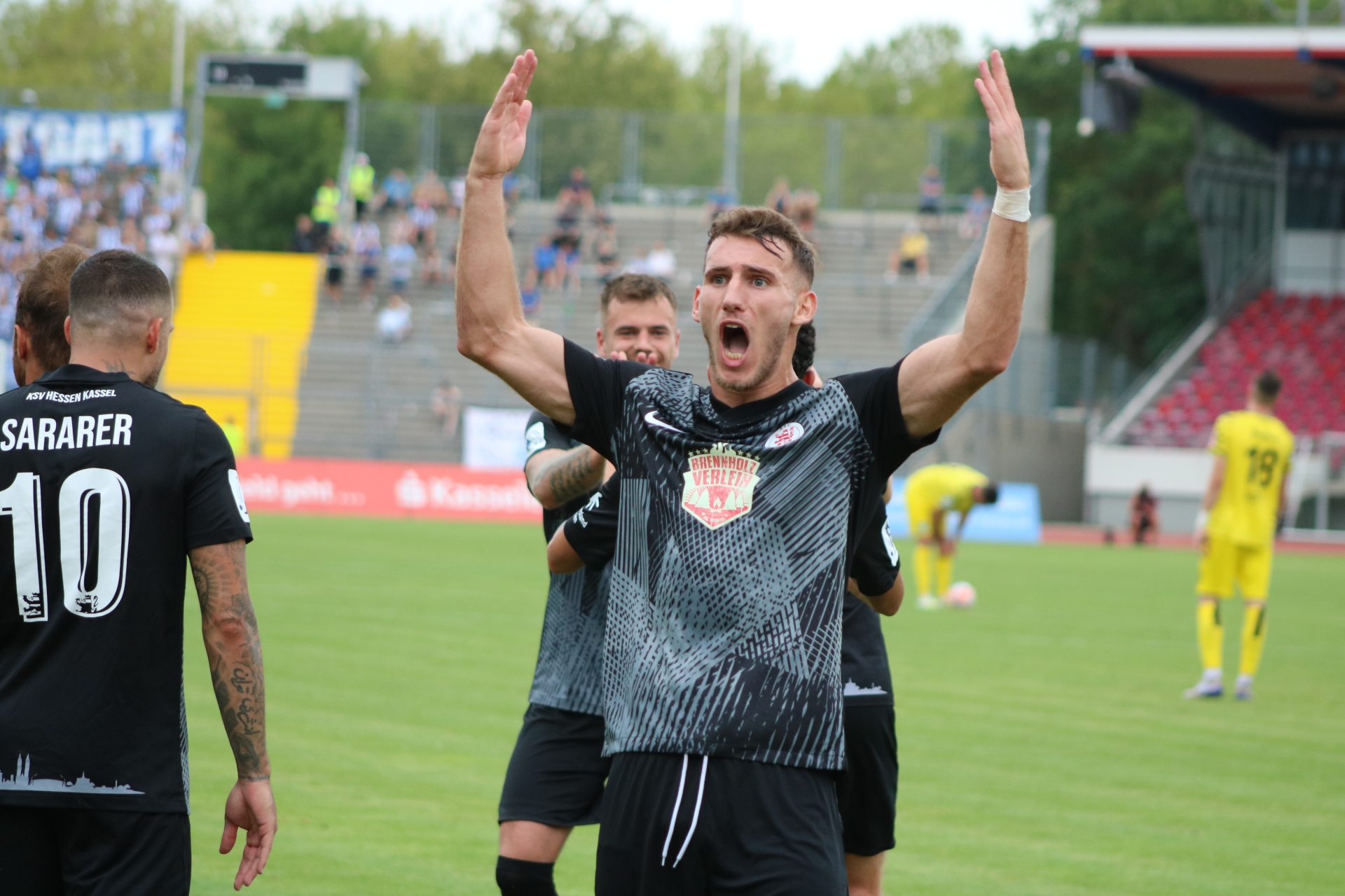 KSV Hessen Kassel - Stuttgarter Kickers, Dzemailji