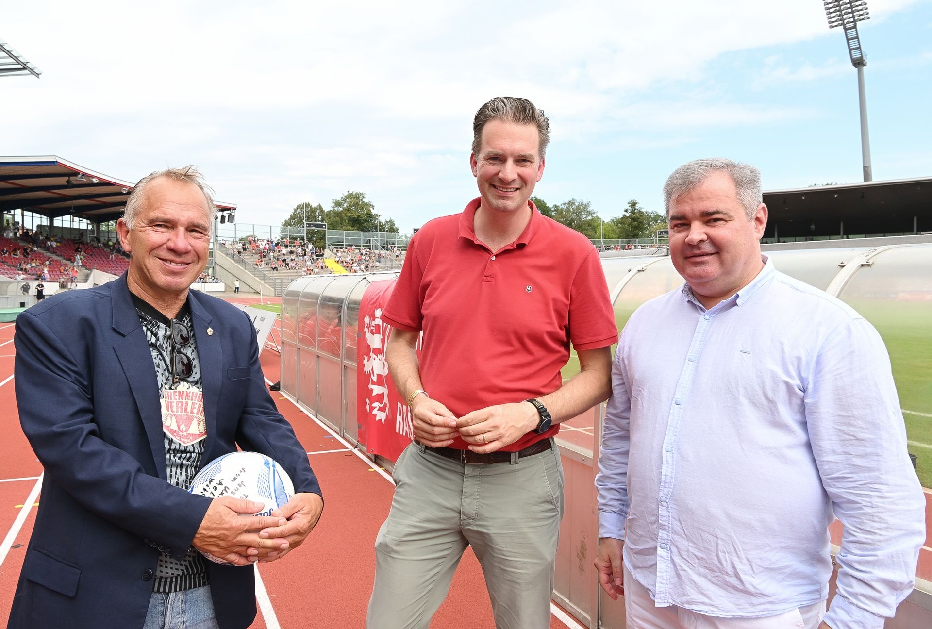 Besuch aus der Ukraine: Jens Rose, OB Sven Schoeller, Vadym Kostiuk (Konsul)