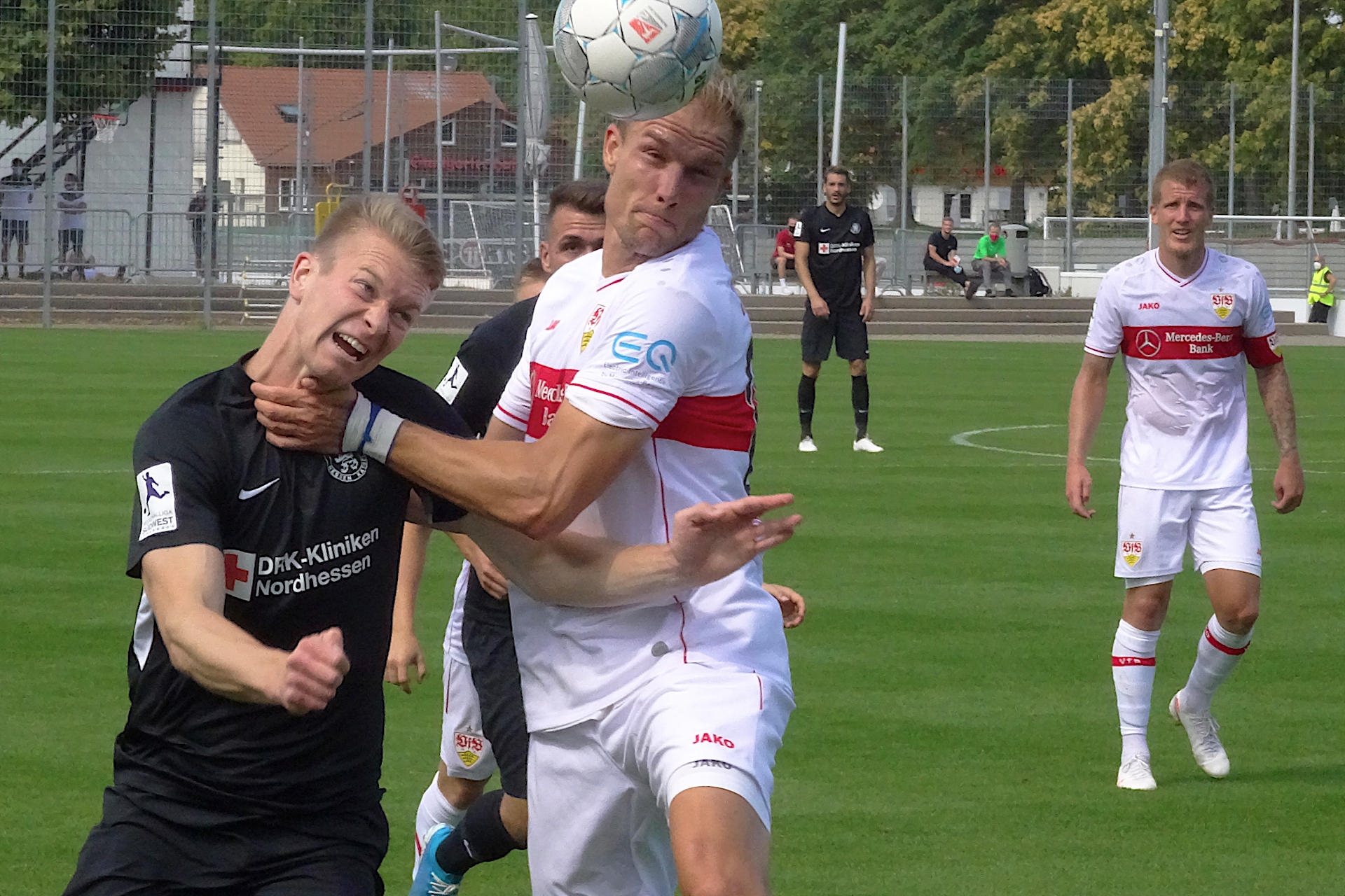 VfB Stuttgart II - KSV Hessen Kassel, Brian Schwechel, Holger Badstuber