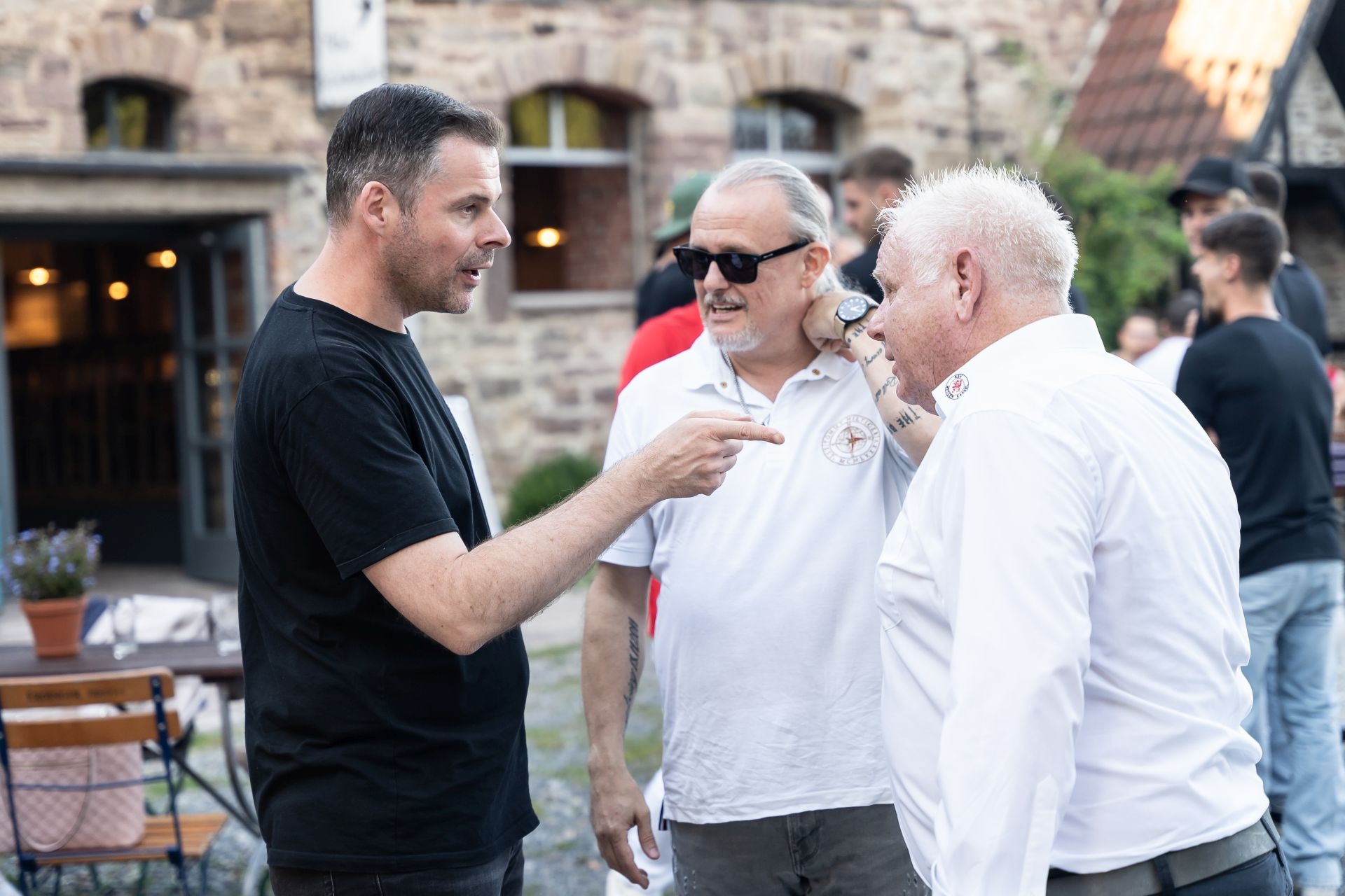 Impressionen des Sommerabend im Wasserschloss Wülmersen mit Markus Krebs