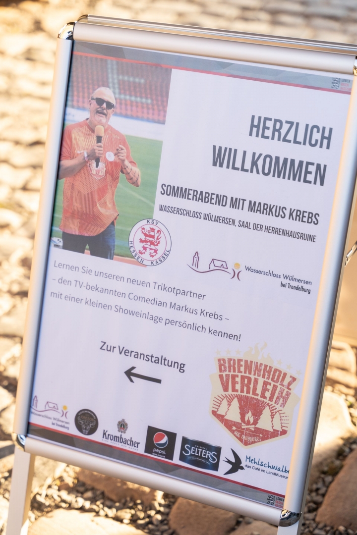 Impressionen des Sommerabend im Wasserschloss Wülmersen mit Markus Krebs