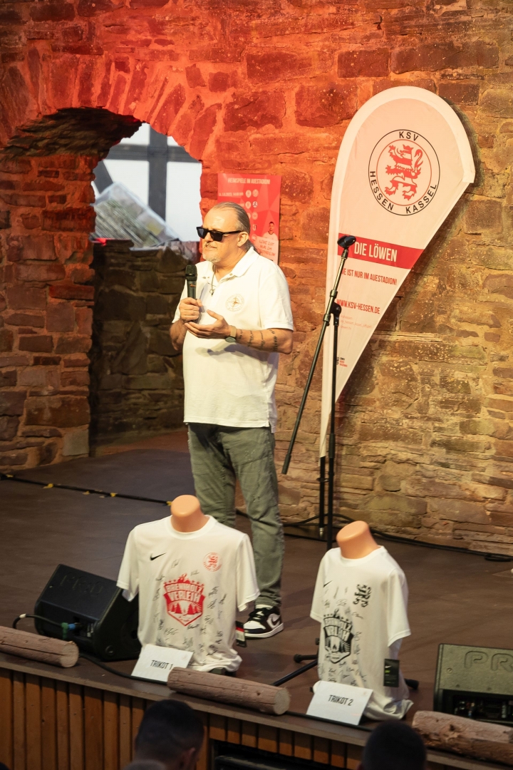 Impressionen des Sommerabend im Wasserschloss Wülmersen mit Markus Krebs
