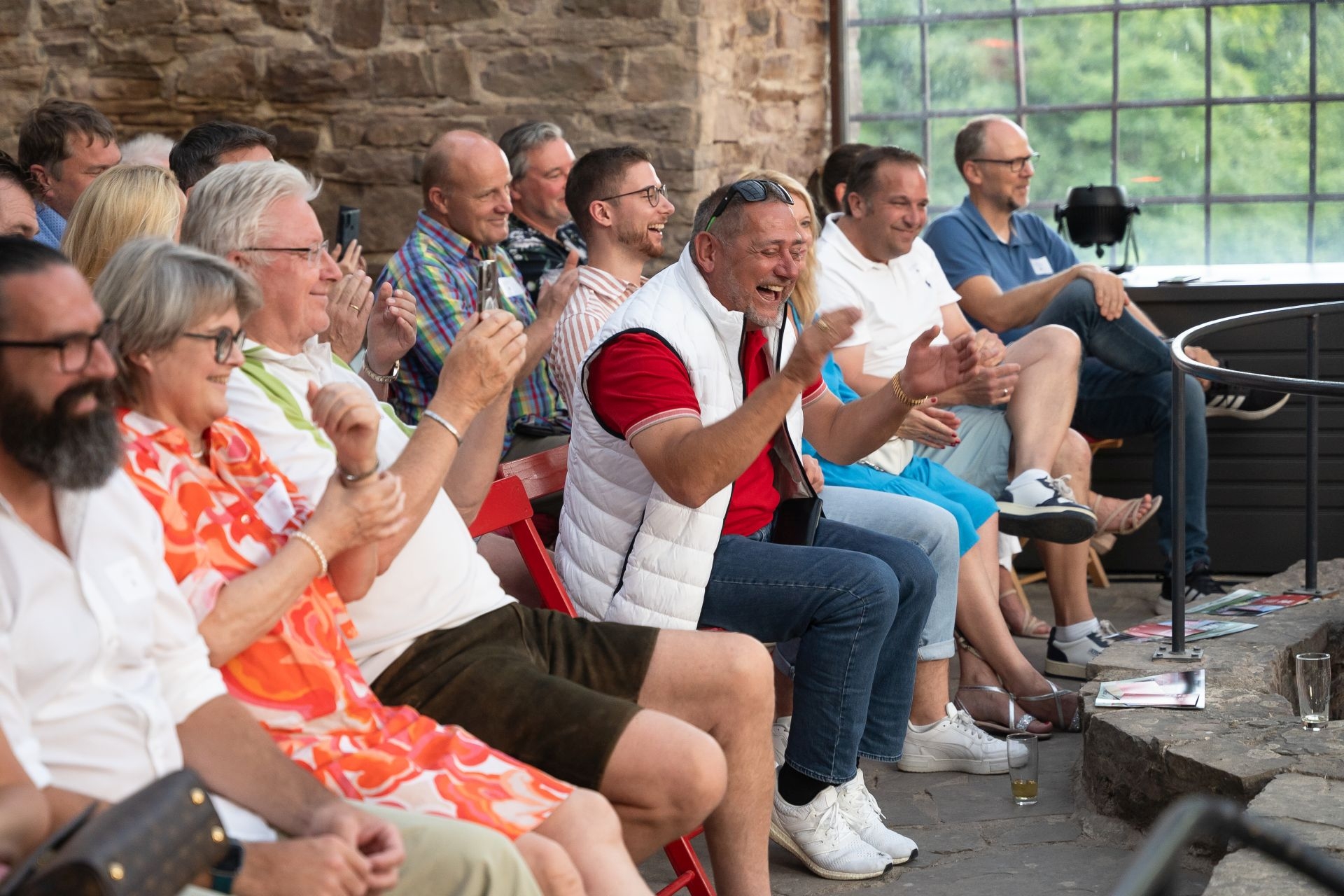 Impressionen des Sommerabend im Wasserschloss Wülmersen mit Markus Krebs