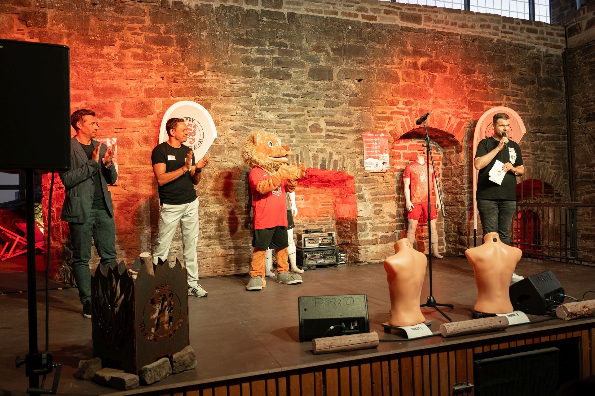 Impressionen des Sommerabend im Wasserschloss Wülmersen mit Markus Krebs