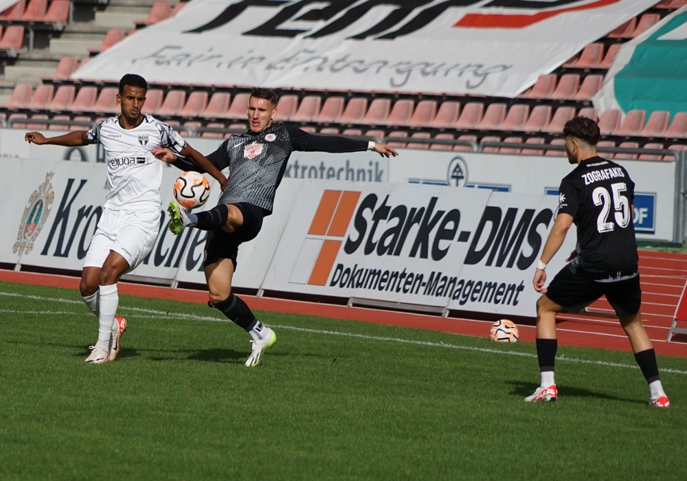 KSV Hessen Kassel - SGV Freiberg Fußball