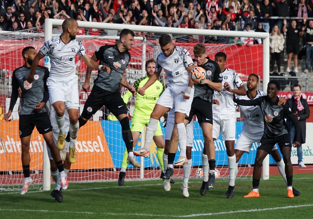 KSV Hessen Kassel - SGV Freiberg Fußball