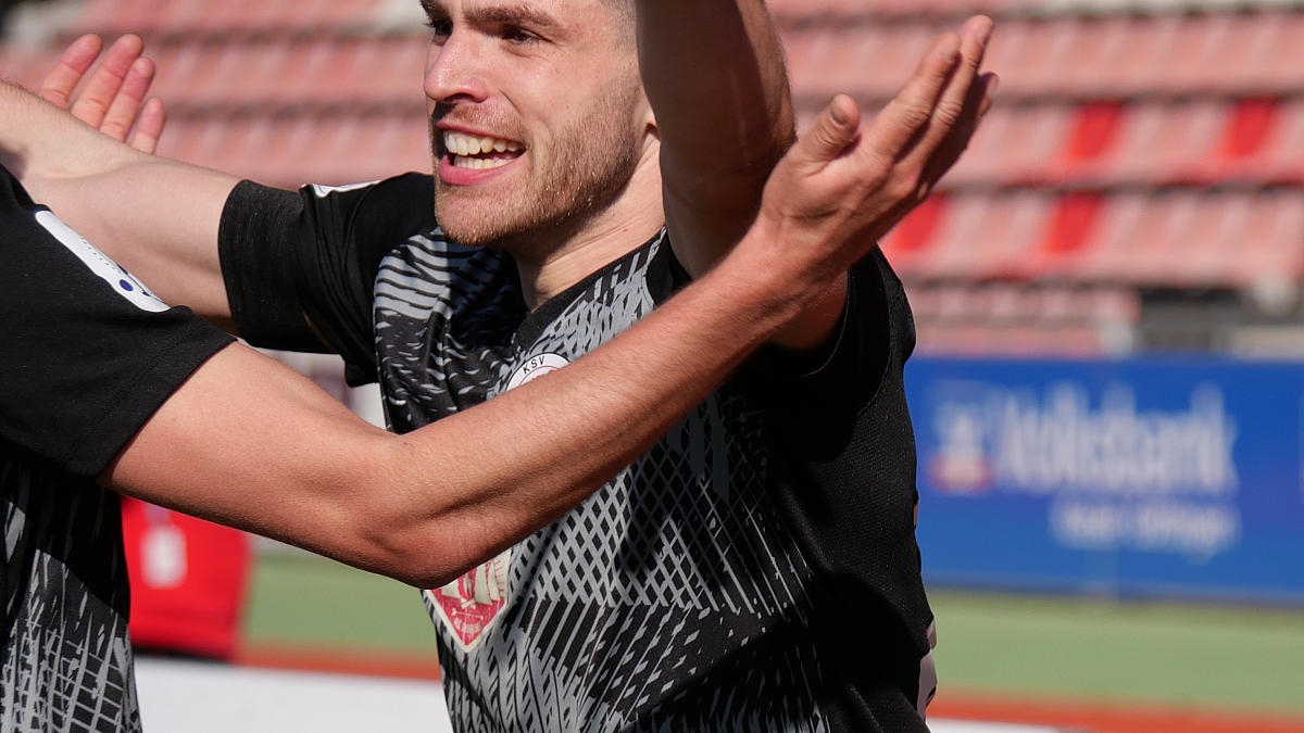 KSV Hessen Kassel - TSG Hoffenheim II, Torjubel Zografakis