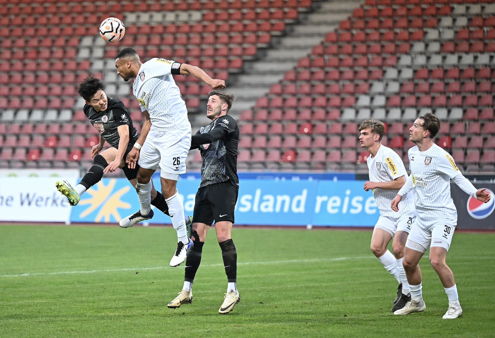 KSV Hessen Kassel - FSV Frankfurt, Ming-Gi Kang, Thomas Gösweiner