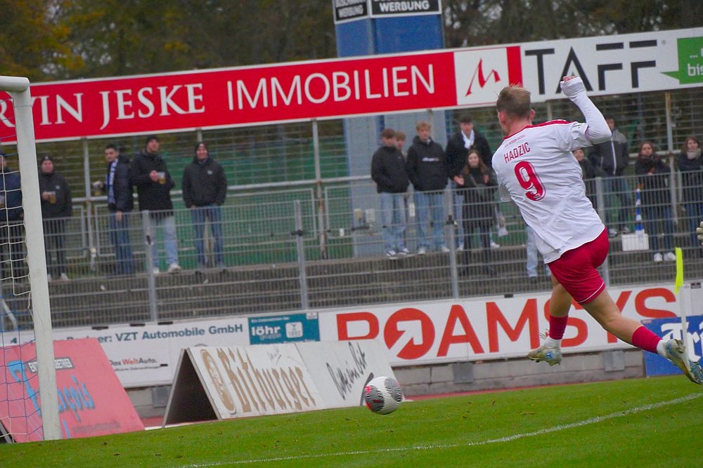 SV Eintracht Trier - KSV Hessen Kassel, Abseitstor