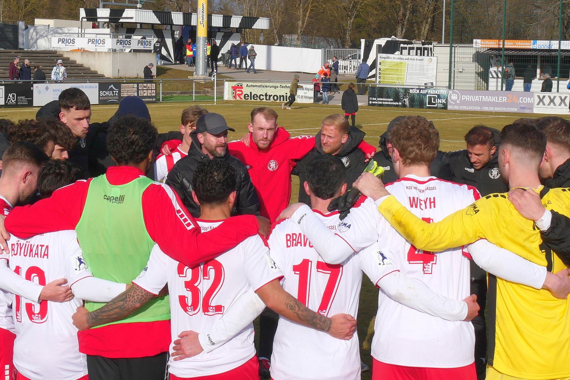FC 08 Villingen - KSV Hessen Kassel, Mannschaftskreis, Klingbeil
