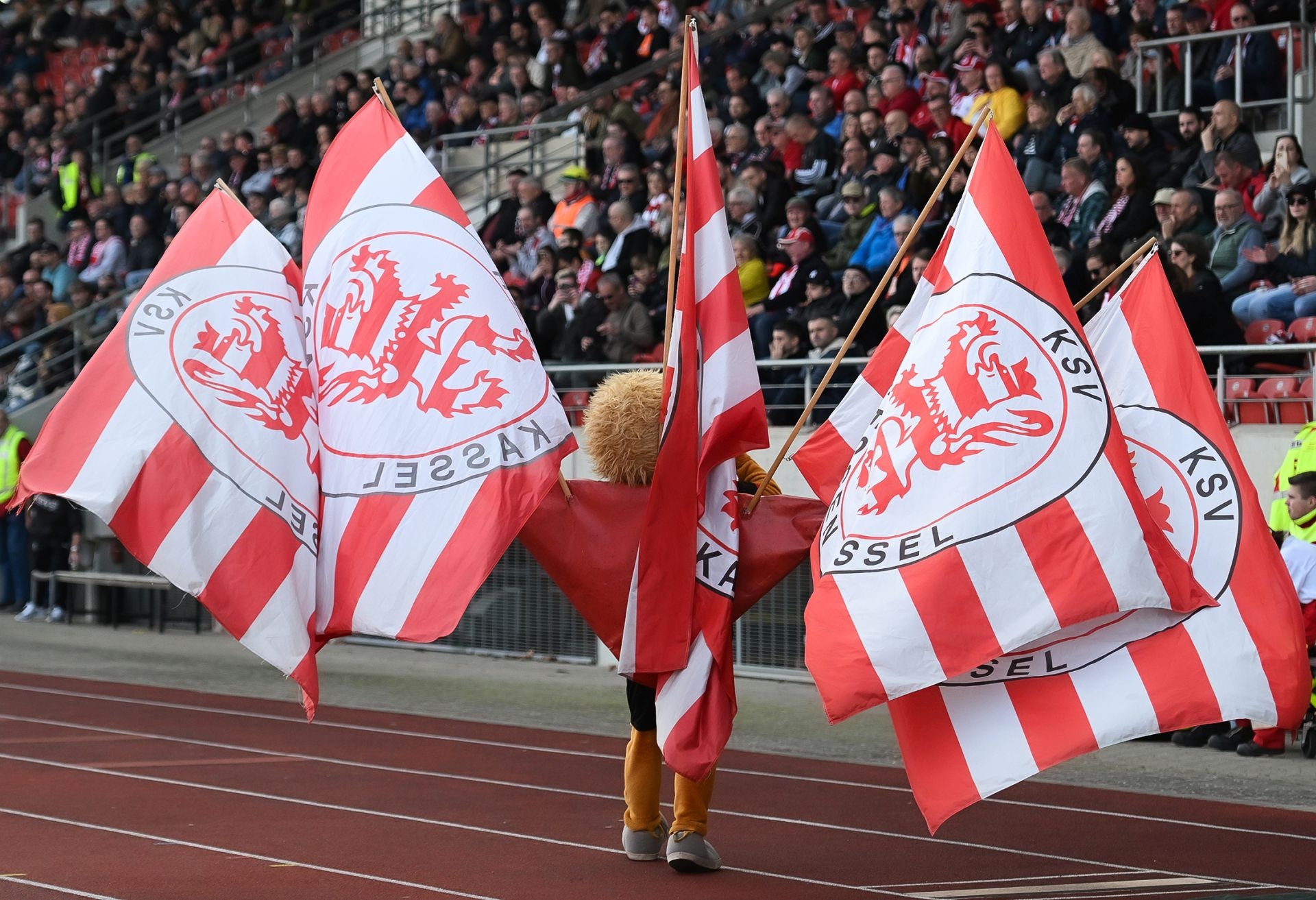 KSV Hessen Kassel, FC Giessen, Endstand 2:0, Maskottchen Totti
