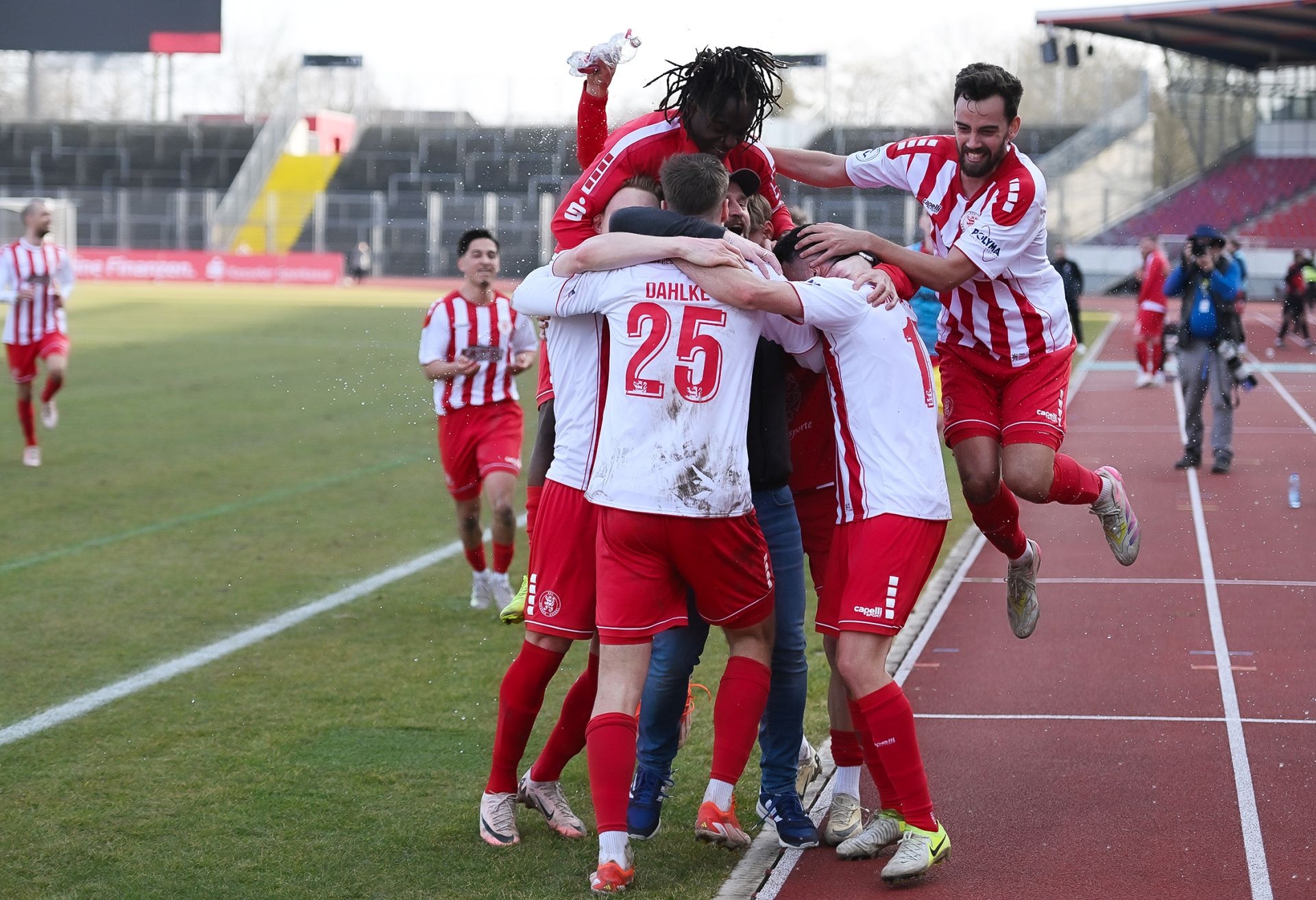 KSV Hessen Kassel, FC Giessen, Endstand 2:0, Jubel