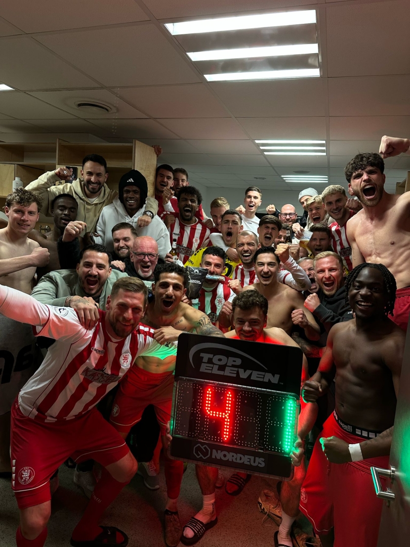Derbysieger-Kabinenfoto