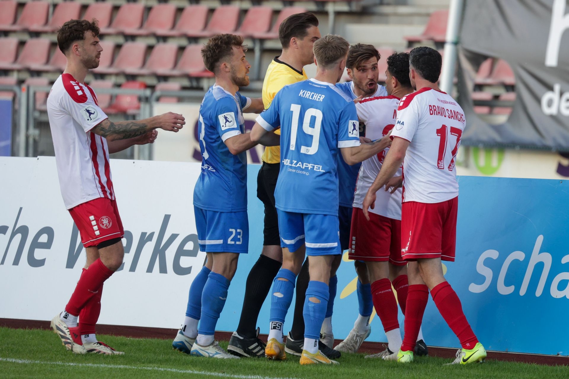 Krombacher Hessenpokal-Halbfinale KSV Hessen - TSV Steinbach Haiger