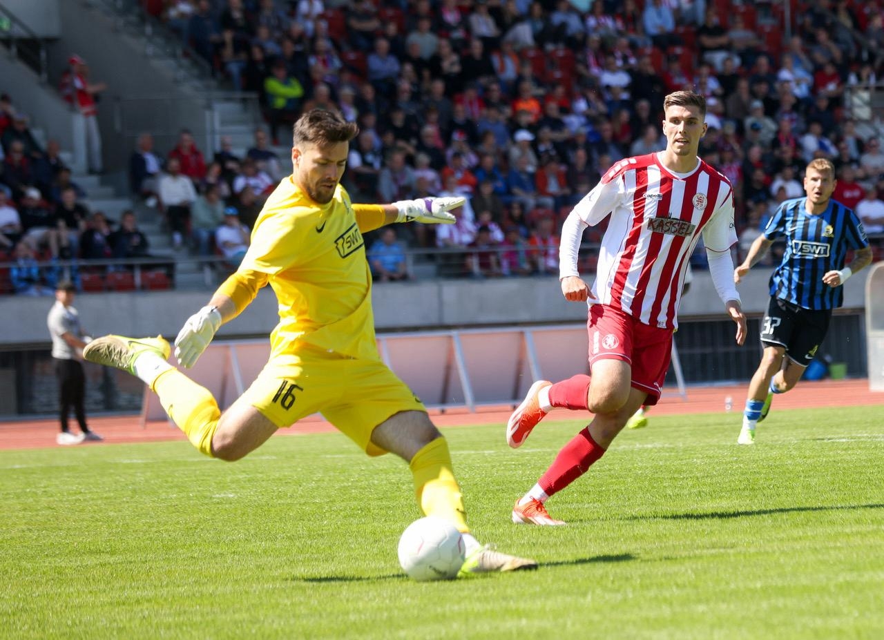 KSV Hessen Kassel - Eintracht Trier