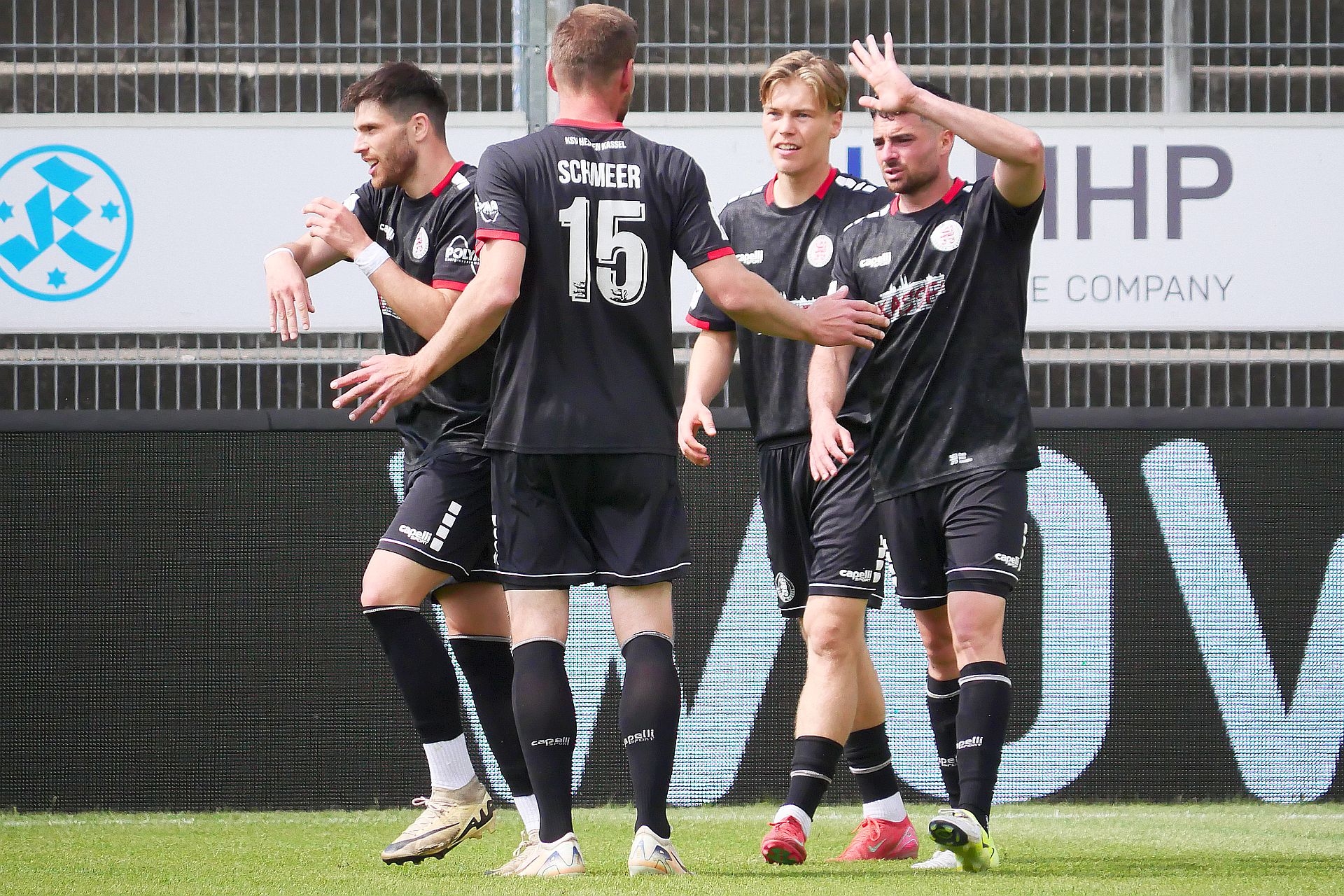 Stuttgarter Kickers - KSV Hessen Kassel, Torjubel 5:1