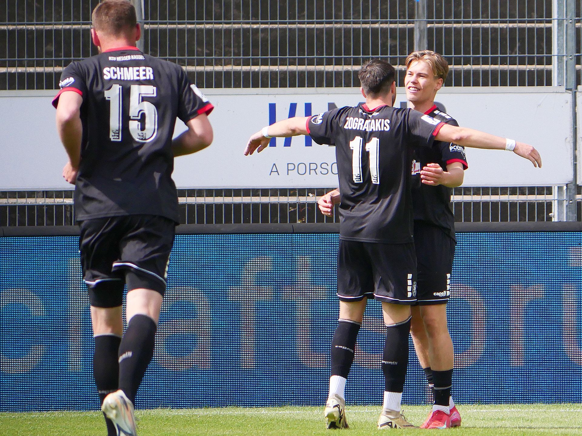 Stuttgarter Kickers - KSV Hessen Kassel, Torjubel 5:1