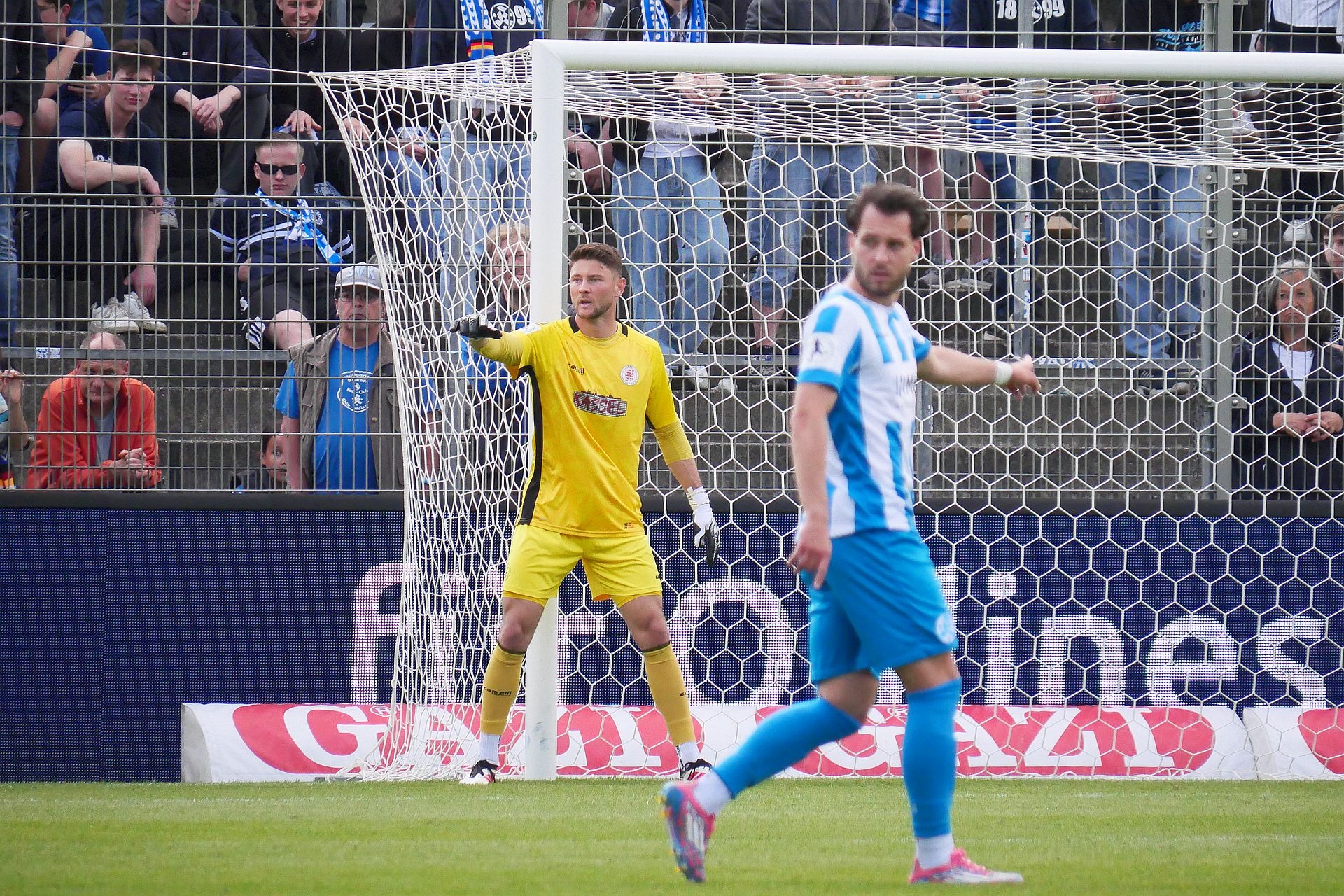 Stuttgarter Kickers - KSV Hessen Kassel, Weyand