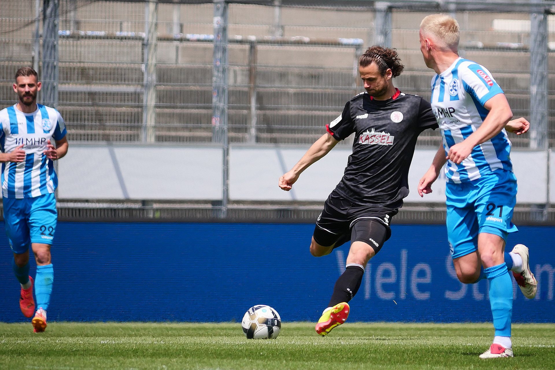 Stuttgarter Kickers - KSV Hessen Kassel, Stark