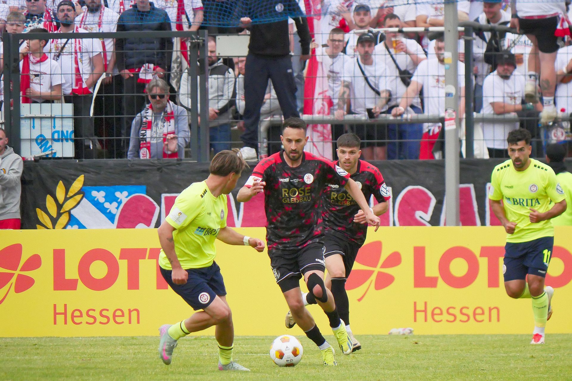 Krombacher Hessenpokal Finale 2024/25 KSV Hessen Kassel - SV Wehen Wiesbaden, Rupp, Zografakis