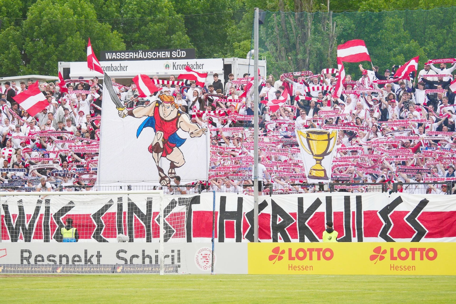 Krombacher Hessenpokal Finale 2024/25 KSV Hessen Kassel - SV Wehen Wiesbaden, Choreo Herkules