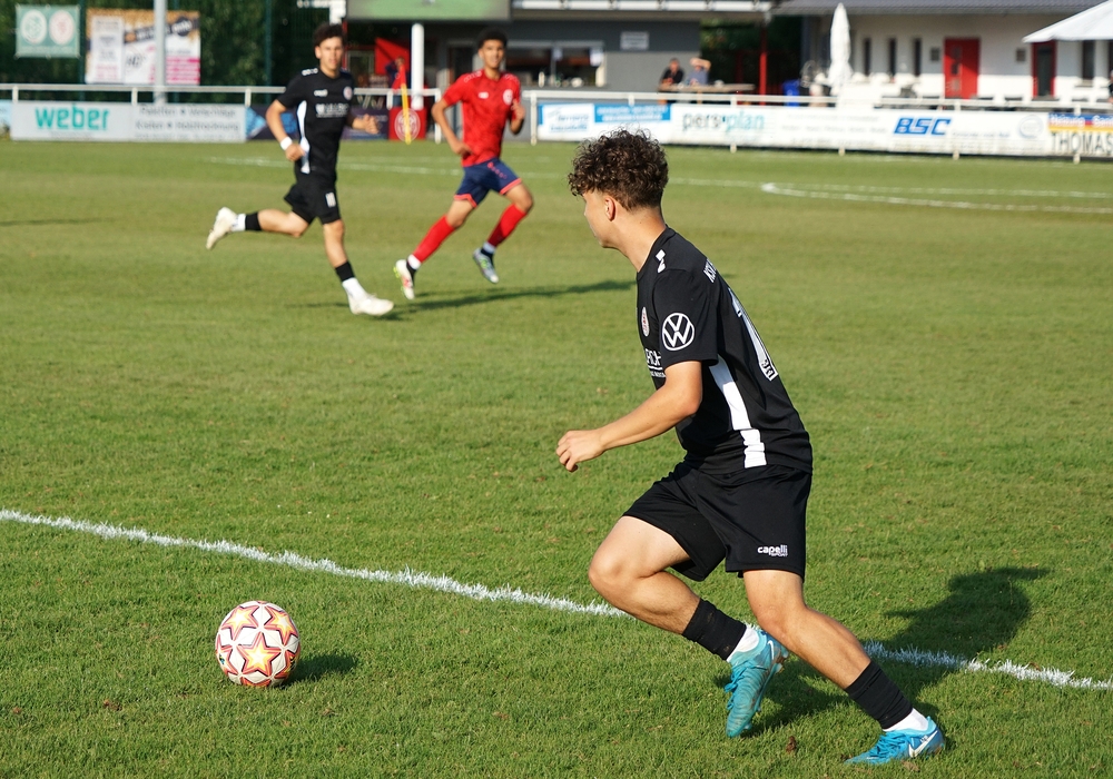 Rot Weiss Frankfurt - U17