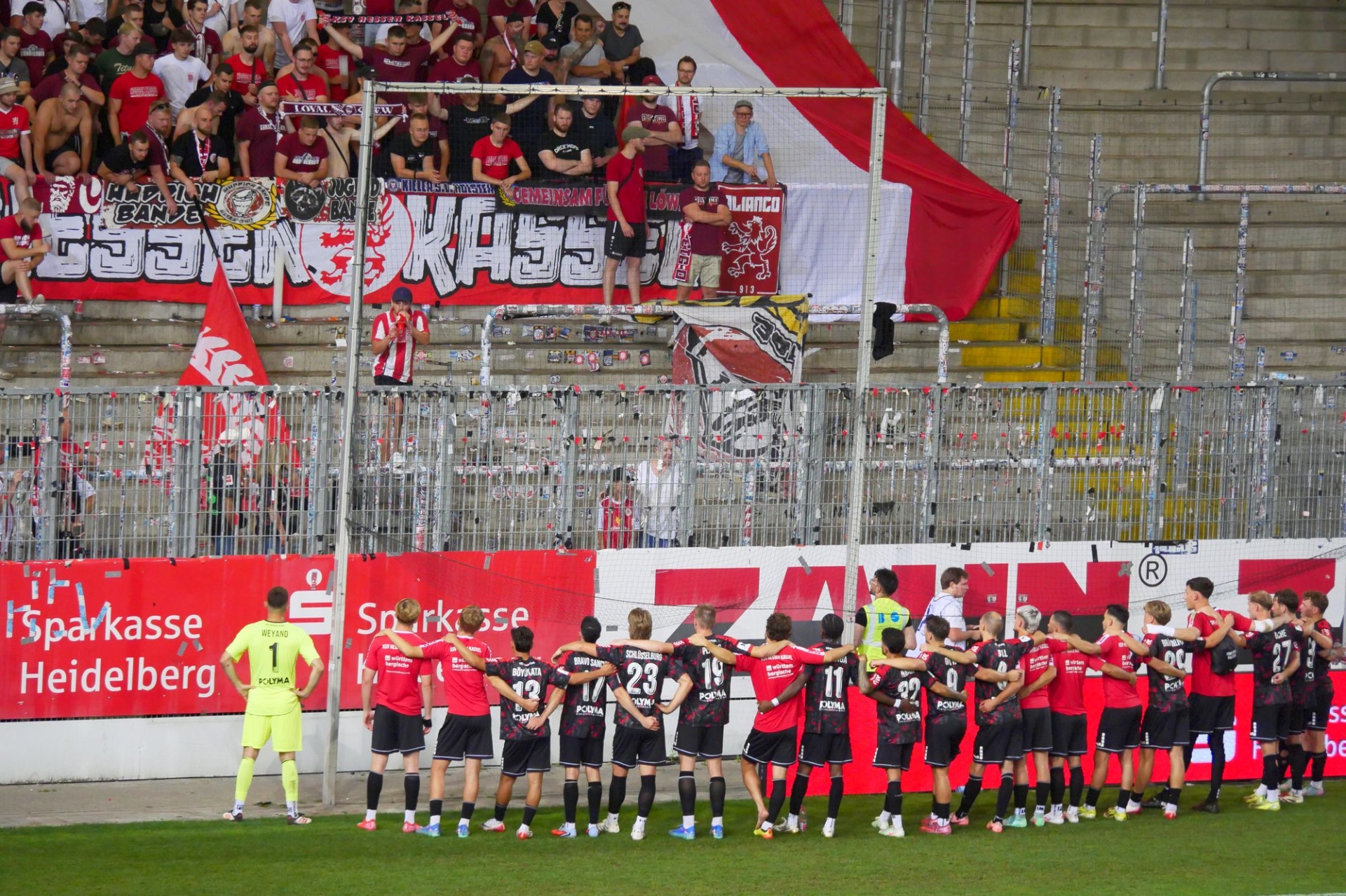 SV Sandhausen - KSV Hessen Kassel, Mannschaft, Fanblock
