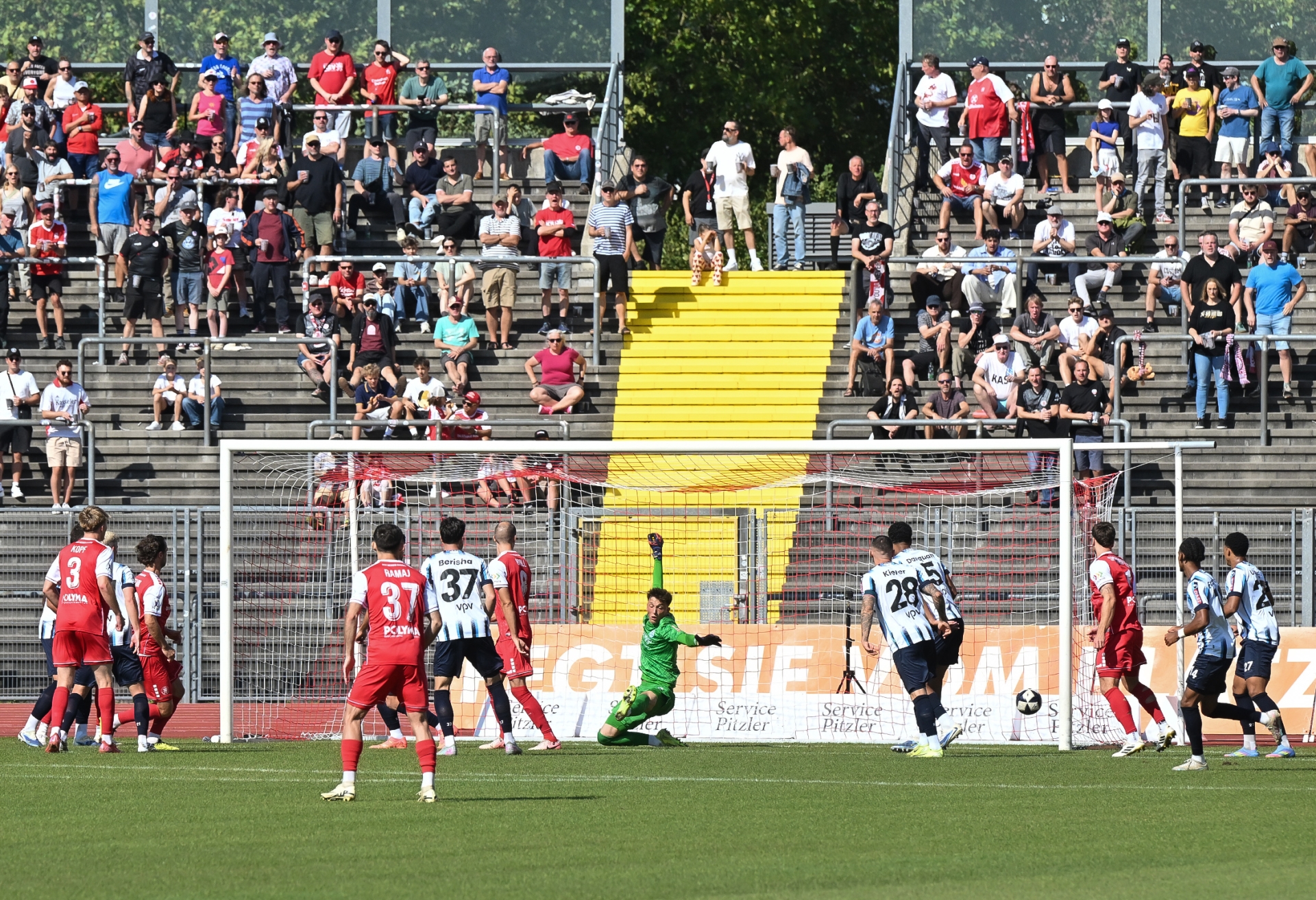 KSV Hessen Kassel, SV Stuttgarter Kickers, Endstand 3:0