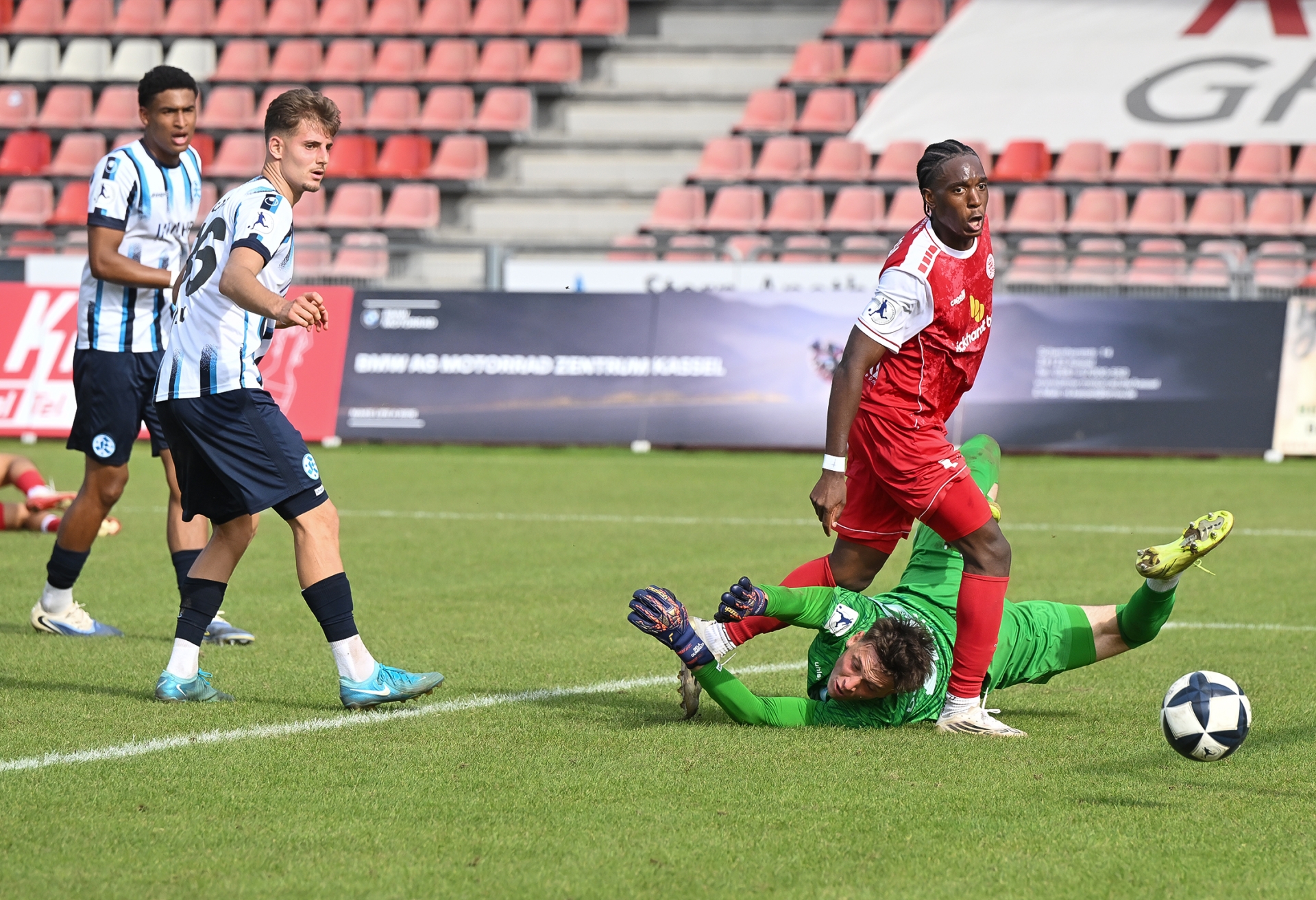 KSV Hessen Kassel, SV Stuttgarter Kickers, Endstand 3:0