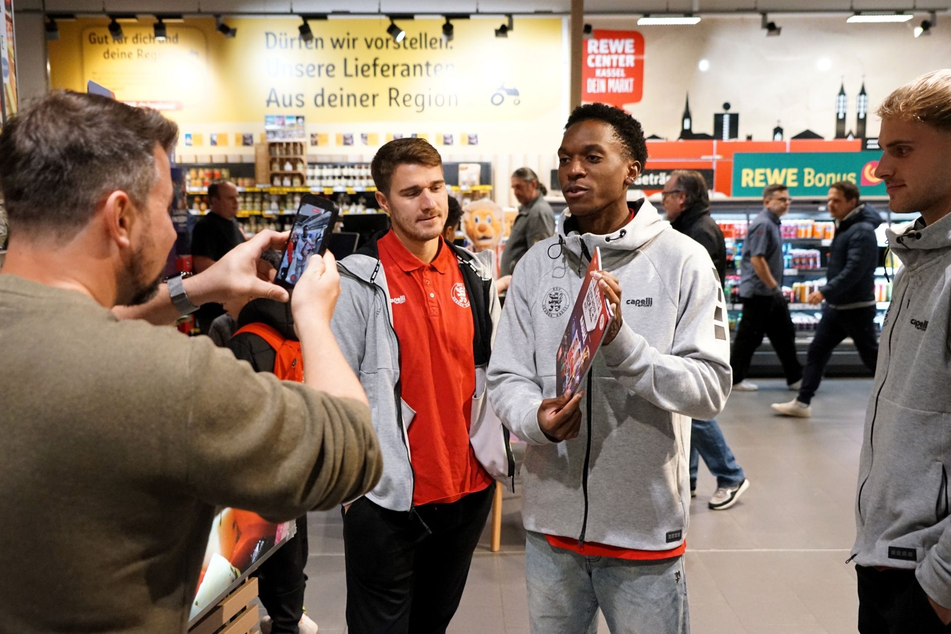 Stickerstars Kickoff