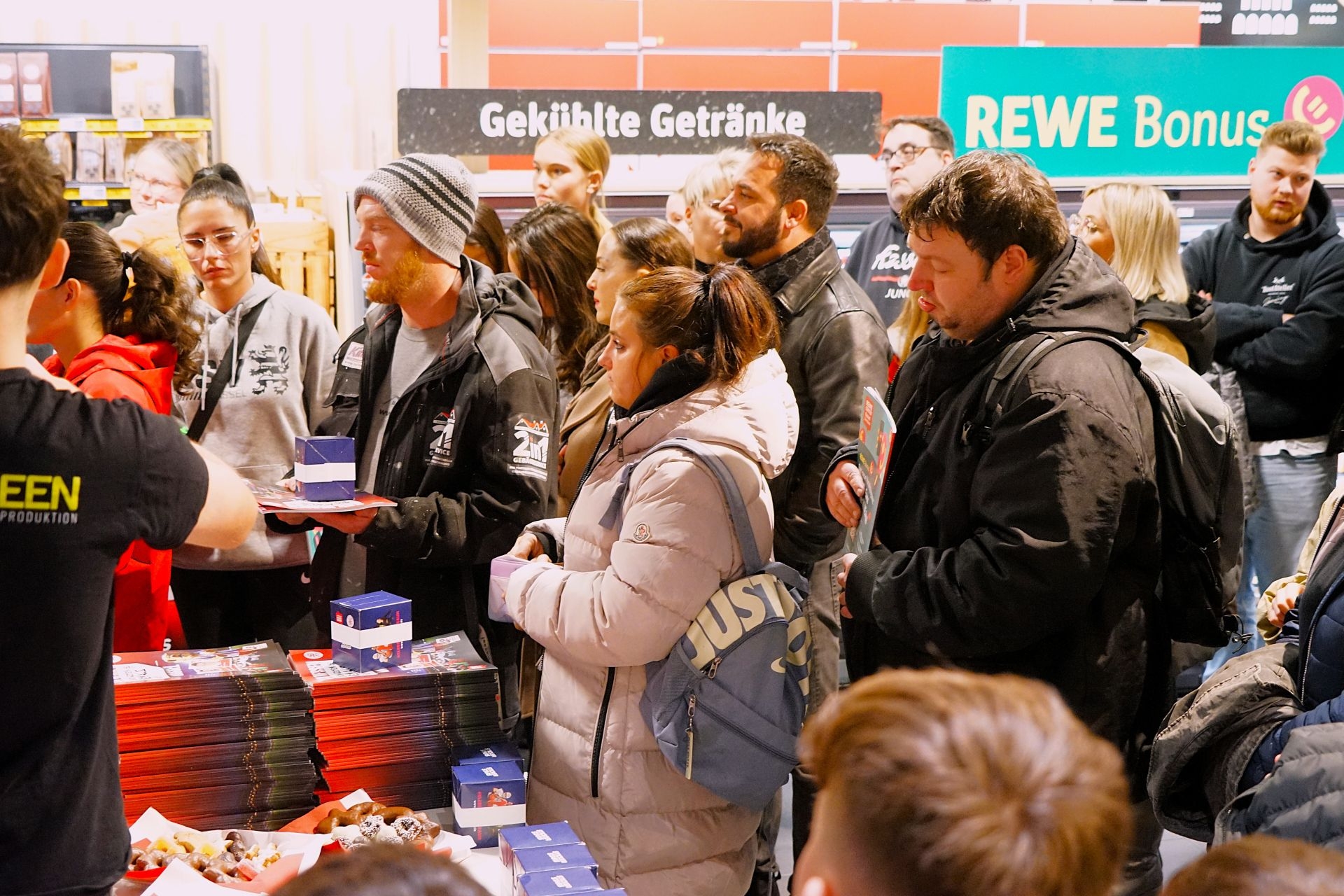 Stickerstars Kickoff