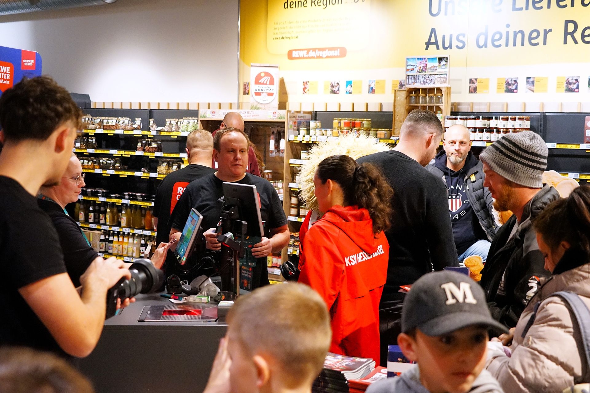 Stickerstars Kickoff