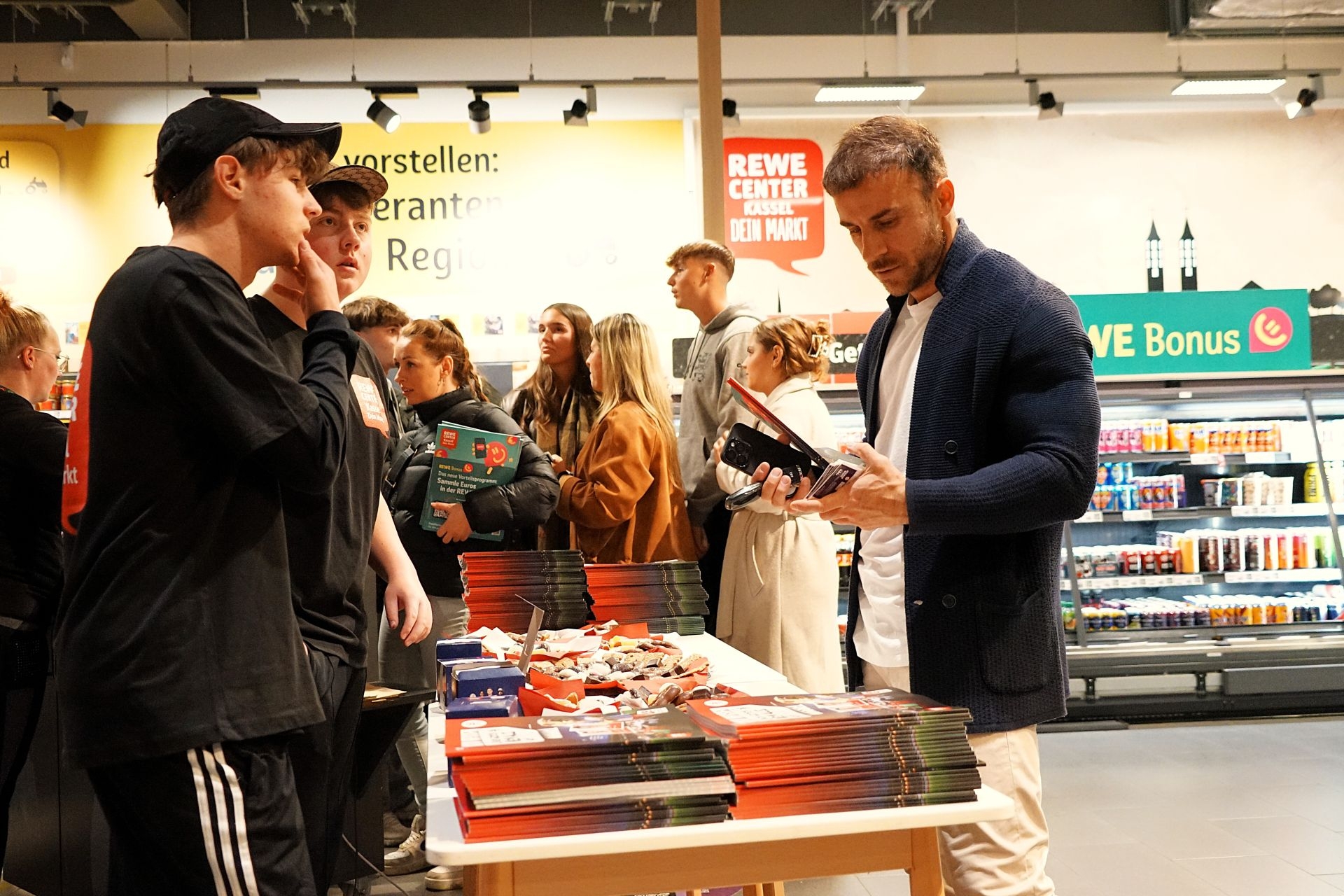 Stickerstars Kickoff