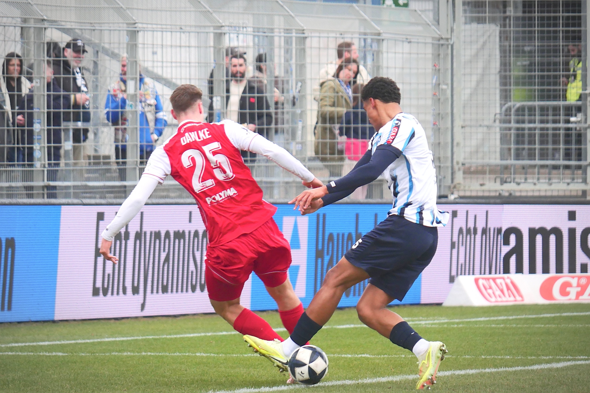 Stuttgarter Kickers, KSV Hessen Kassel, Endstand 0:1
