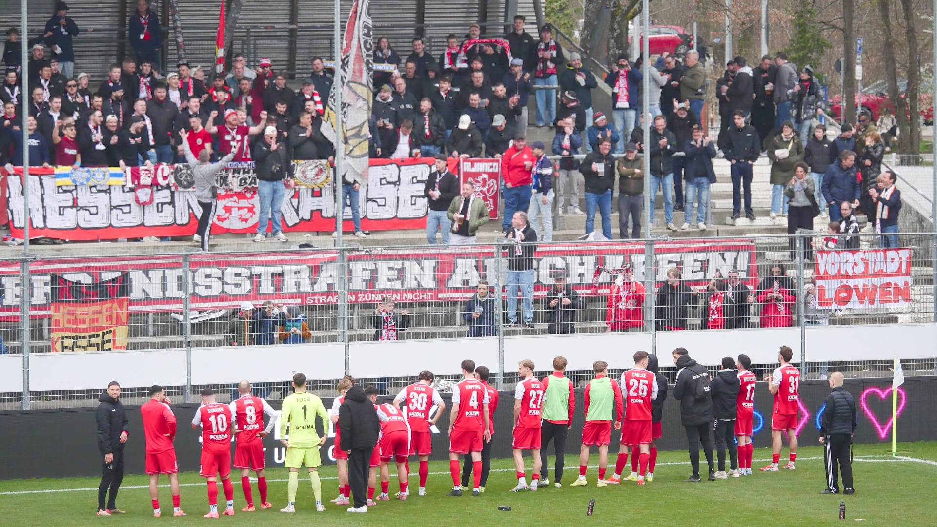 Stuttgarter Kickers, KSV Hessen Kassel, Endstand 0:1, Mannschaft, Fanblock