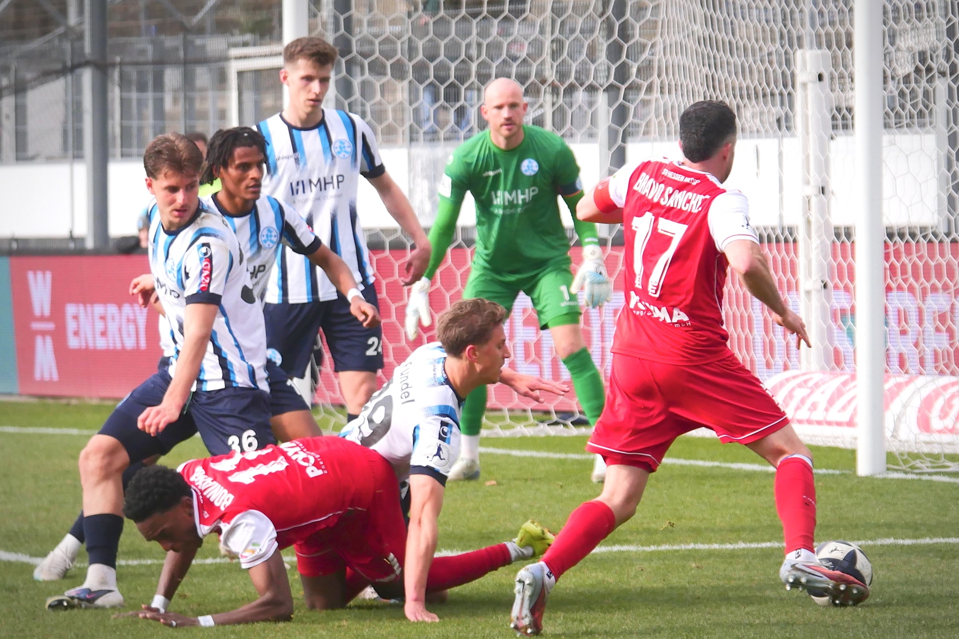 Stuttgarter Kickers, KSV Hessen Kassel, Endstand 0:1