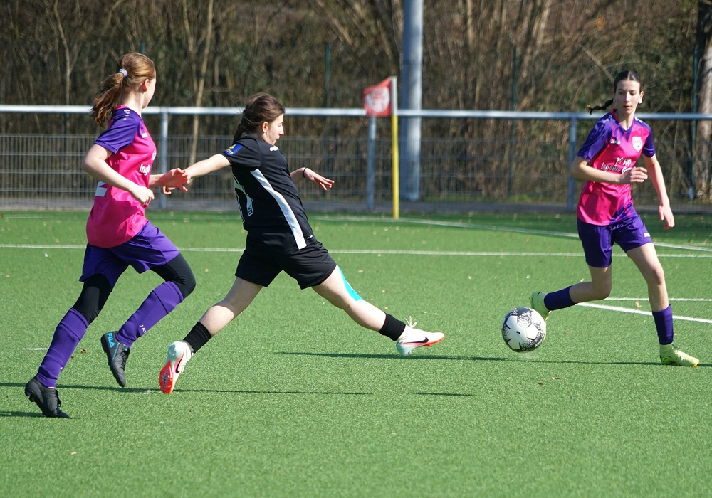 C Juniorinnen - TuRa Niederh&ouml;chstadt