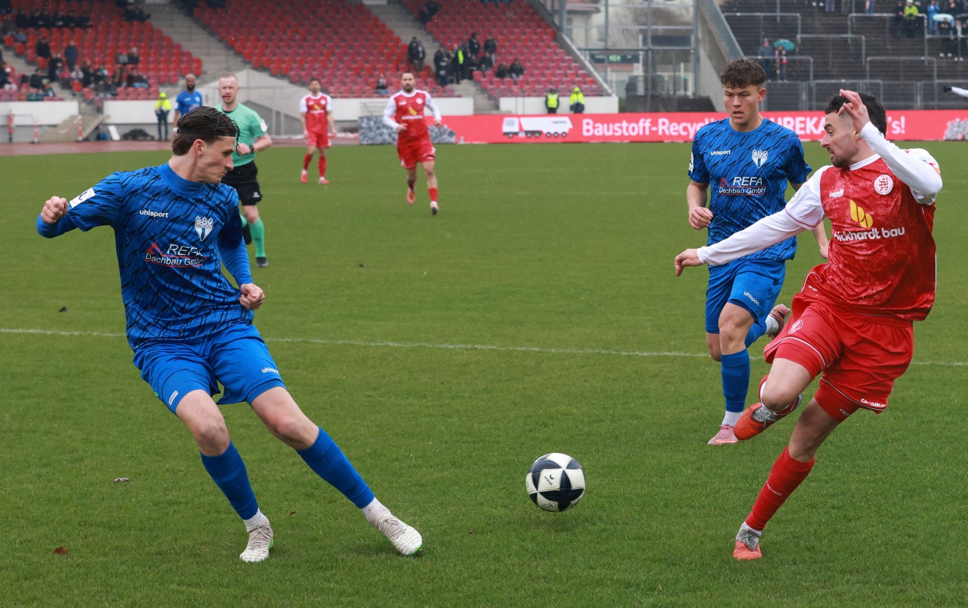 Fu&szlig;ball-Regionalliga,
KSV Hessen gegen Freiberg, 
Adrian Bravo Sanchez
Paul Polauke
21 Tim Niklas Pietzsch


Foto: Schachtschneider