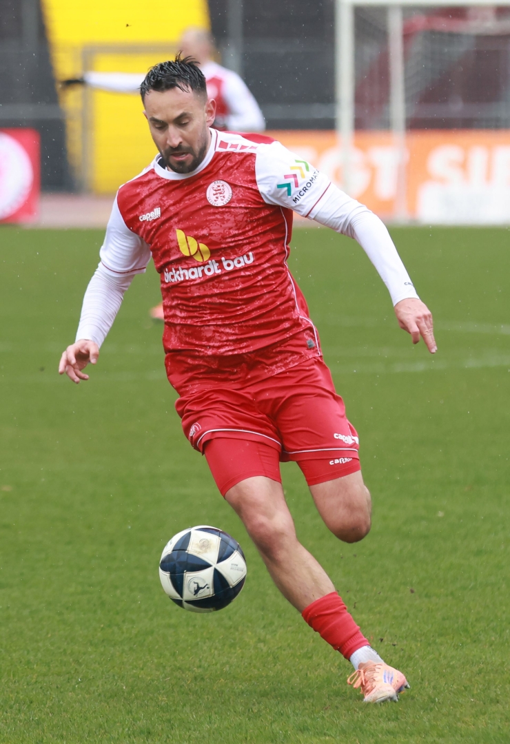 Fu&szlig;ball-Regionalliga,
KSV Hessen gegen Freiberg, 
Lukas Peter Rupp


Foto: Schachtschneider