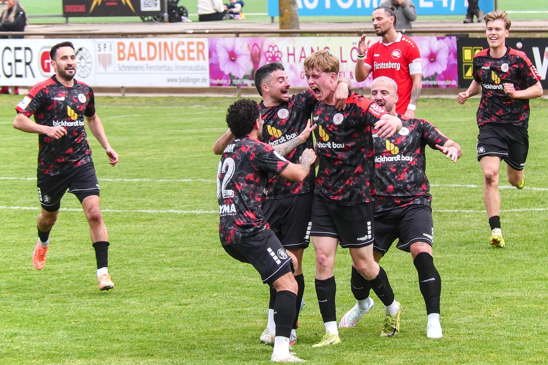 Bahlinger SC - KSV Hessen Kassel, Kopf, Torjubel