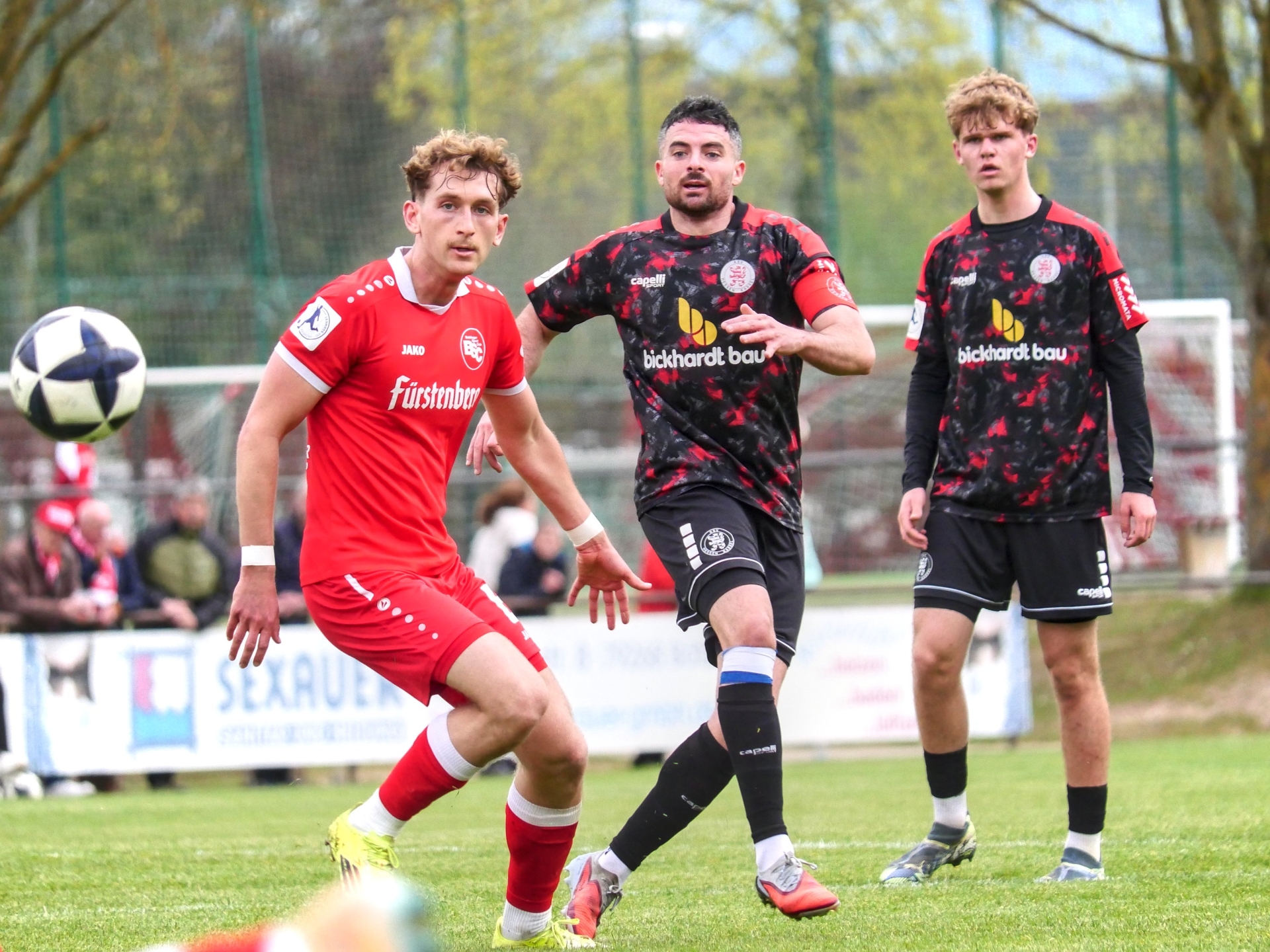 Bahlinger SC - KSV Hessen Kassel, Bravo Sanchez, Kuntze
