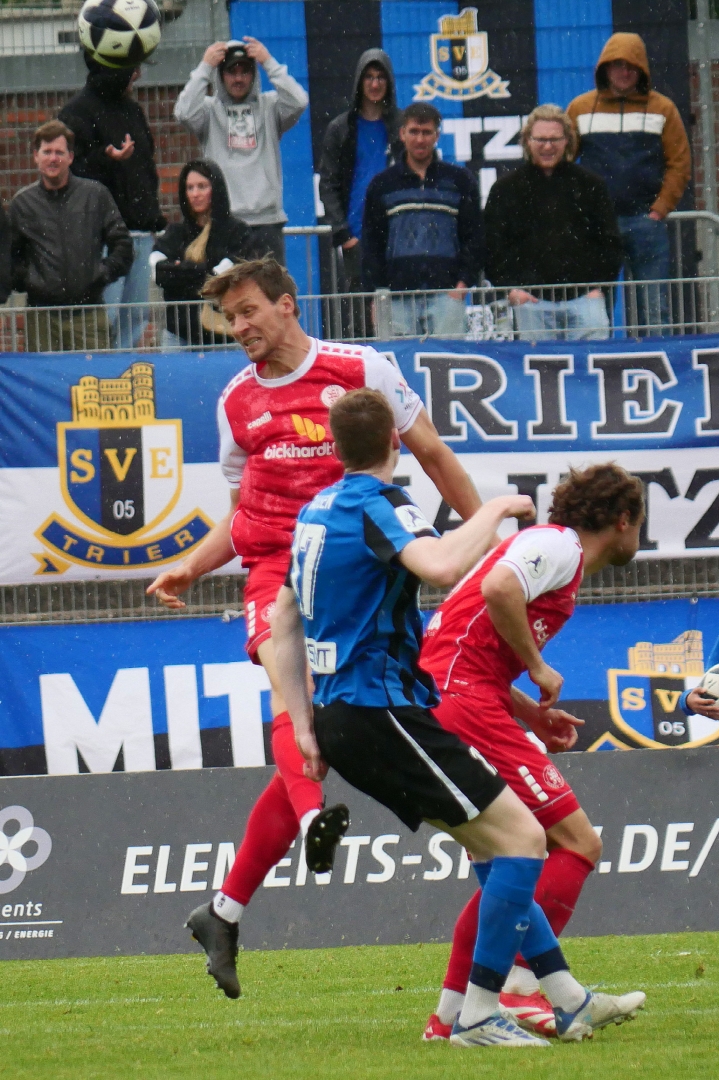 SV Eintracht Trier - KSV Hessen Kassel