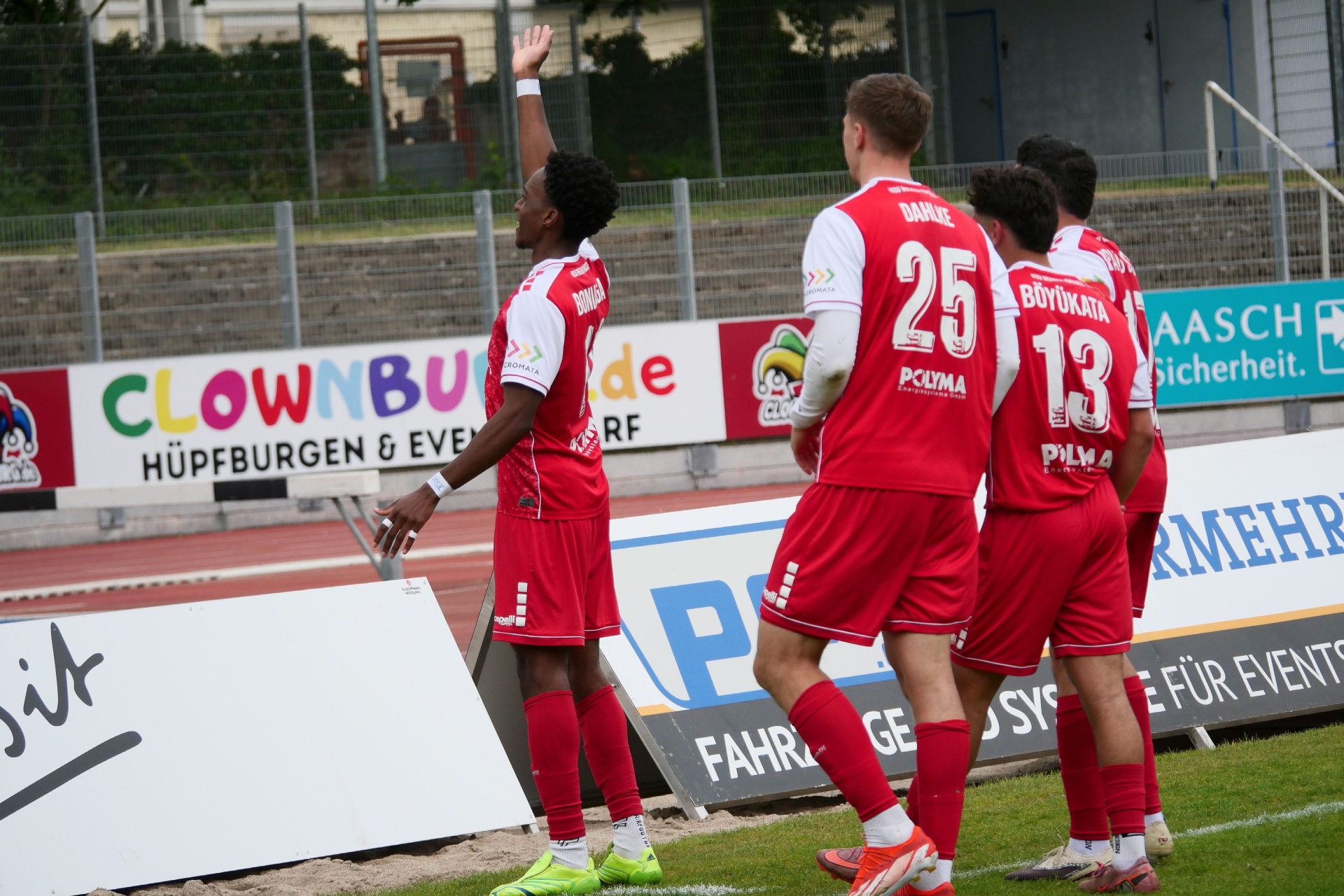SV Eintracht Trier - KSV Hessen Kassel, Torjubel, Bonianga