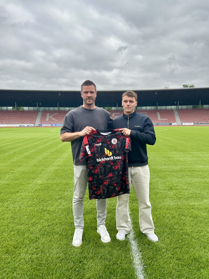 Luis Podolski ist zurück beim KSV Luis Podolski ist zurück beim KSV