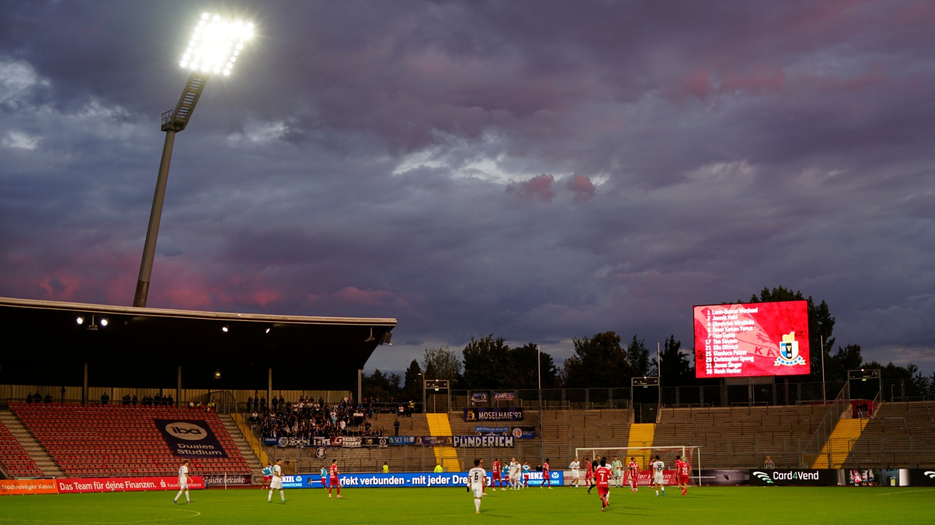 KSV Hessen Kassel - SV Eintracht Trier, Flutlicht